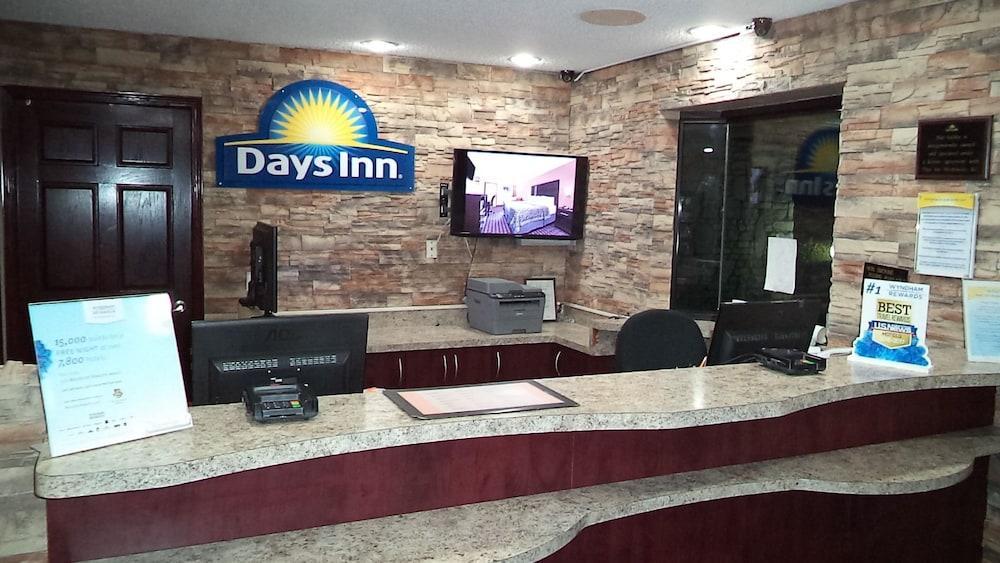 Days Inn By Wyndham Maumee/Toledo Eksteriør billede