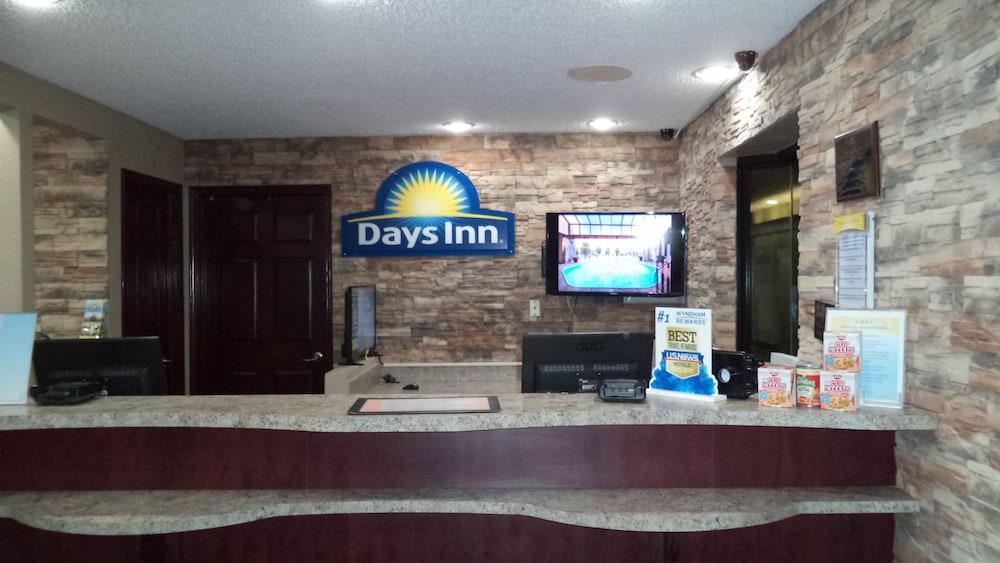 Days Inn By Wyndham Maumee/Toledo Eksteriør billede