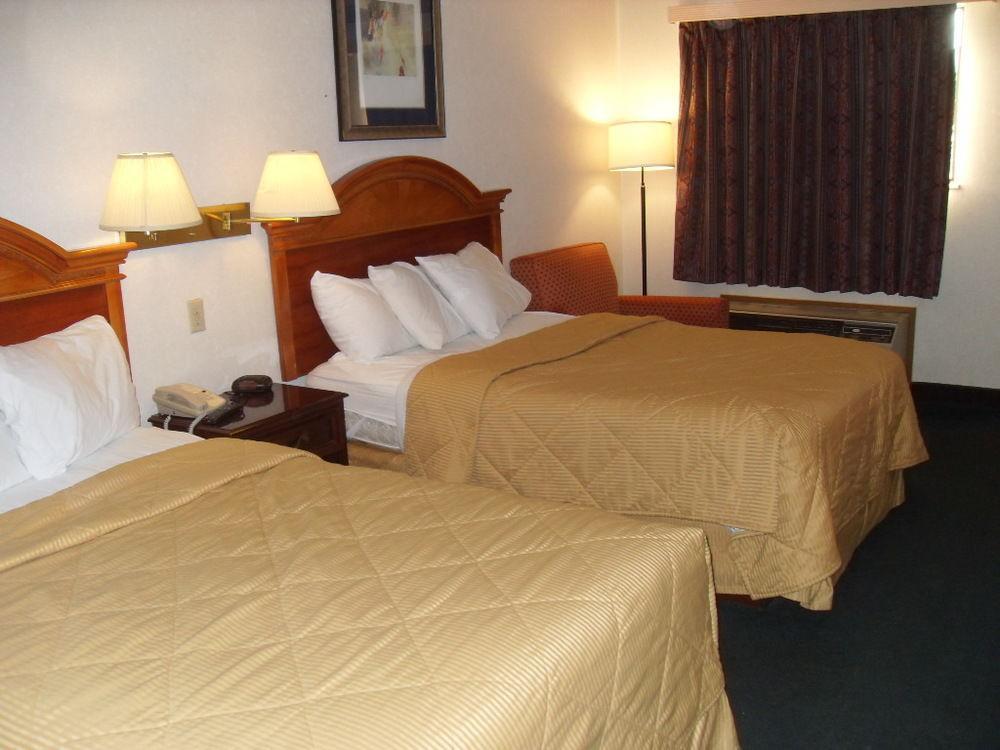 Days Inn By Wyndham Maumee/Toledo Eksteriør billede