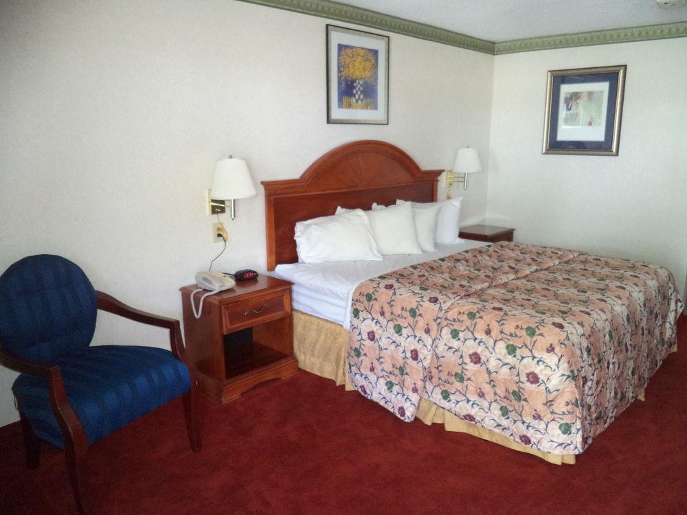 Days Inn By Wyndham Maumee/Toledo Eksteriør billede