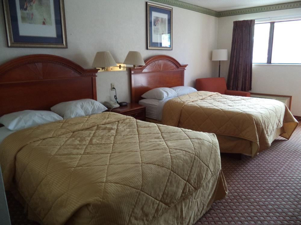 Days Inn By Wyndham Maumee/Toledo Eksteriør billede