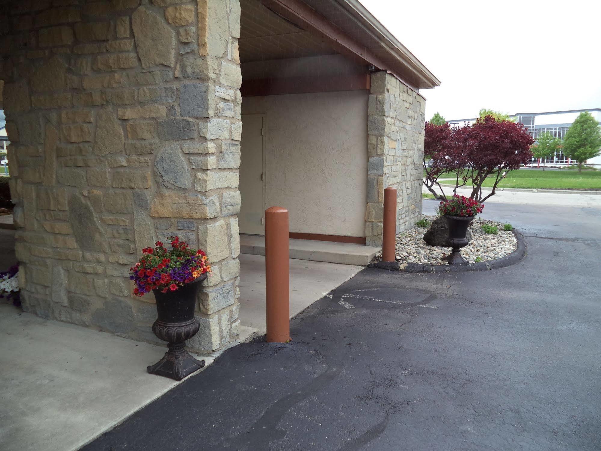 Days Inn By Wyndham Maumee/Toledo Eksteriør billede