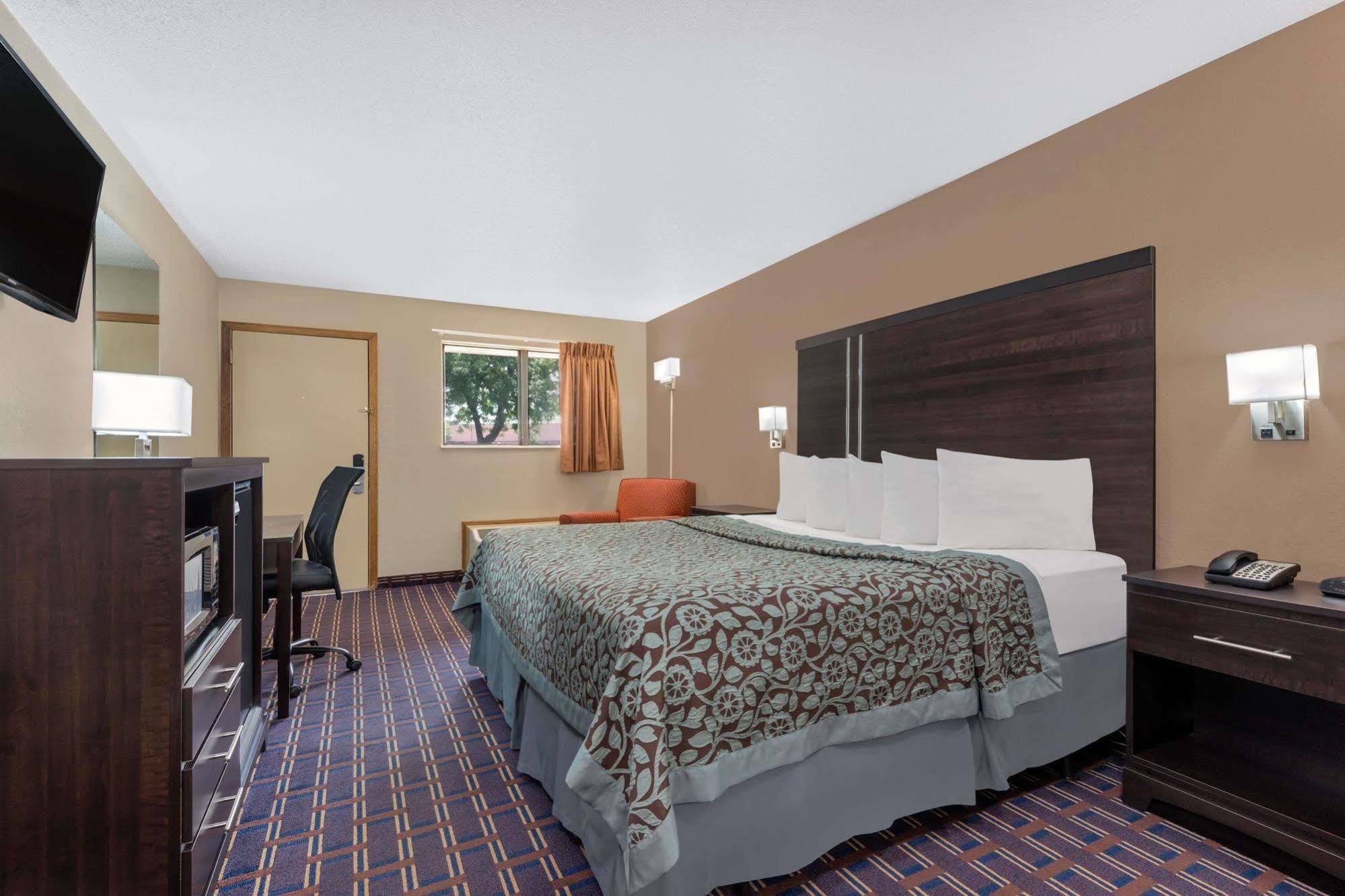 Days Inn By Wyndham Maumee/Toledo Eksteriør billede